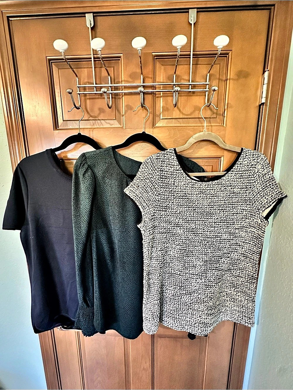 Bundle of work blouses from LOFT, Banana Republic, and Target. Sizes L-XL